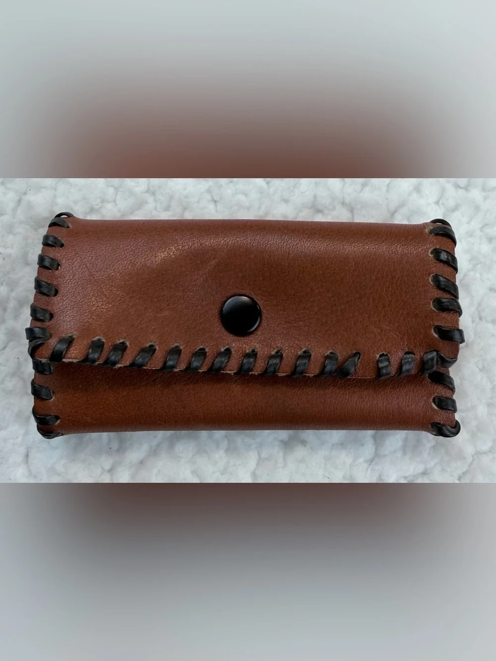 (VTG) Brown/Black Whipstitch Small Leather Key Case w/ Four Hooks